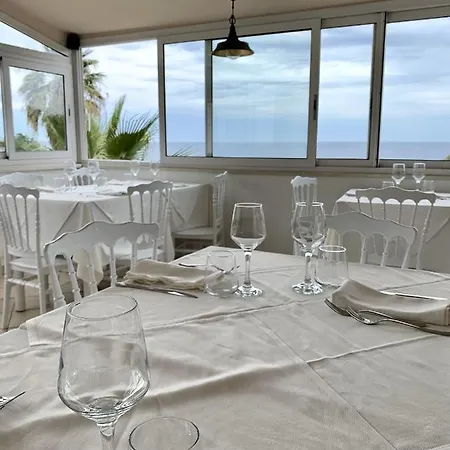 Mercurio Sul Mare - Fish Restaurant And Private Hotel Capo Vaticano