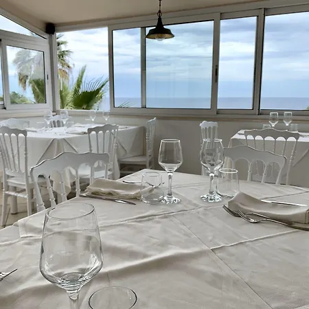 Hotel Mercurio Sul Mare - Fish Restaurant And Private Capo Vaticano