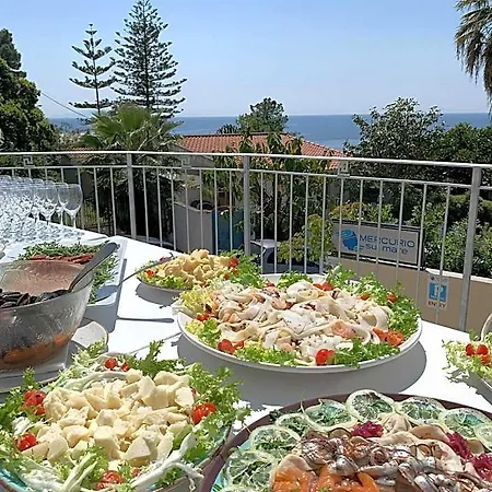 Hotel Mercurio Sul Mare - Fish Restaurant And Private 3*