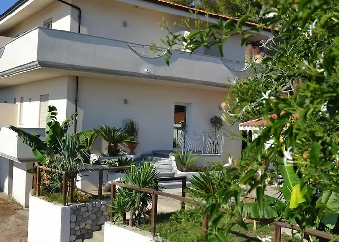 Mercurio Sul Mare - Fish Restaurant And Private Hotell 3*