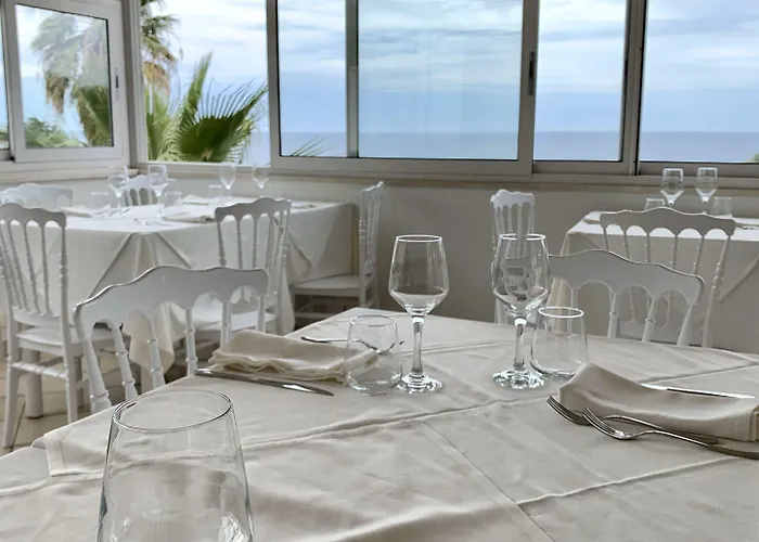 Hotell Mercurio Sul Mare - Fish Restaurant And Private Capo Vaticano
