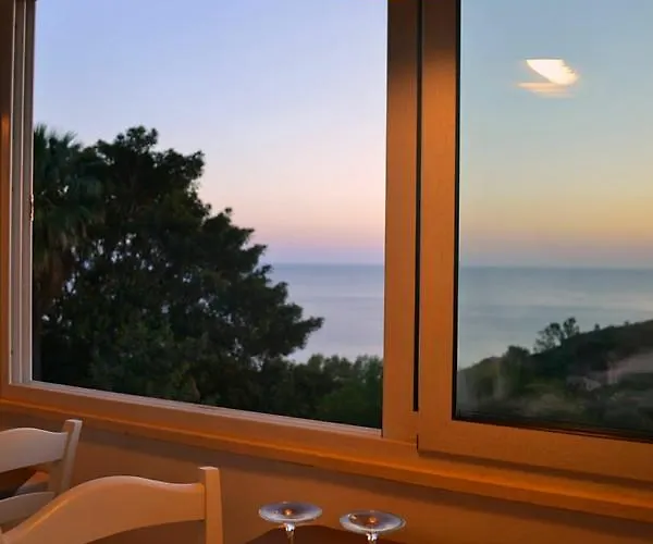 Mercurio Sul Mare - Fish Restaurant And Private ホテル